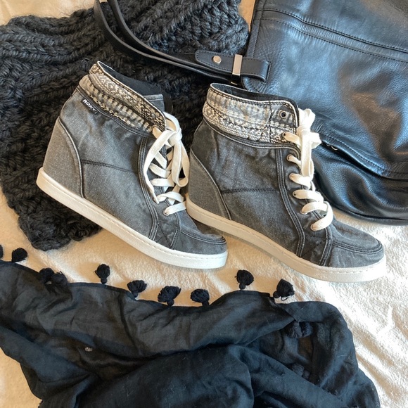 Roxy Shoes - Roxy Autumn Wedge booties Aztec print sneakers